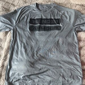 Under Armour Gray Short Sleeve Logo Athletic Tee